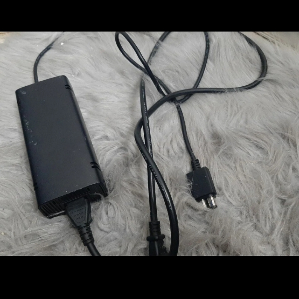 Xbox 360 - Picture 3 of 3
